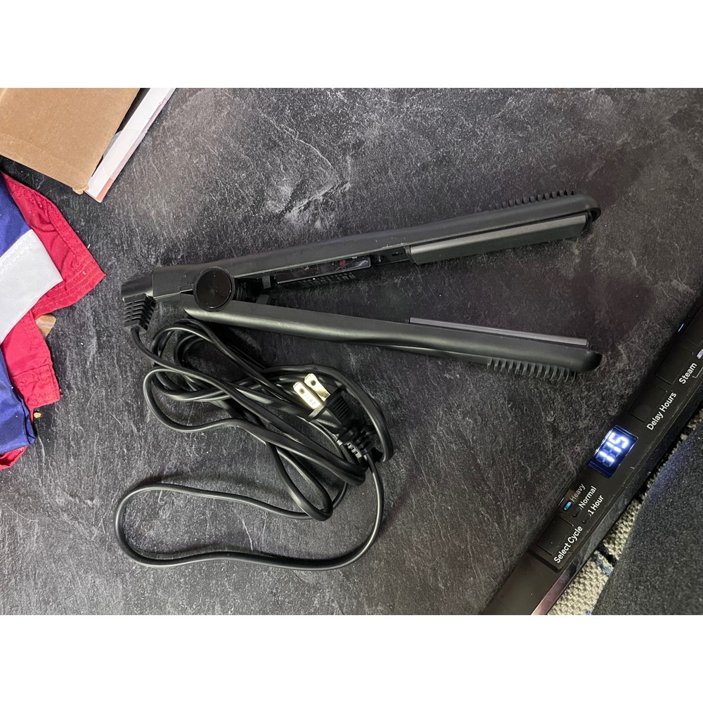 Hot Tools Professional Flat Iron Hair Straightener Black 430F UL3817GWP2F